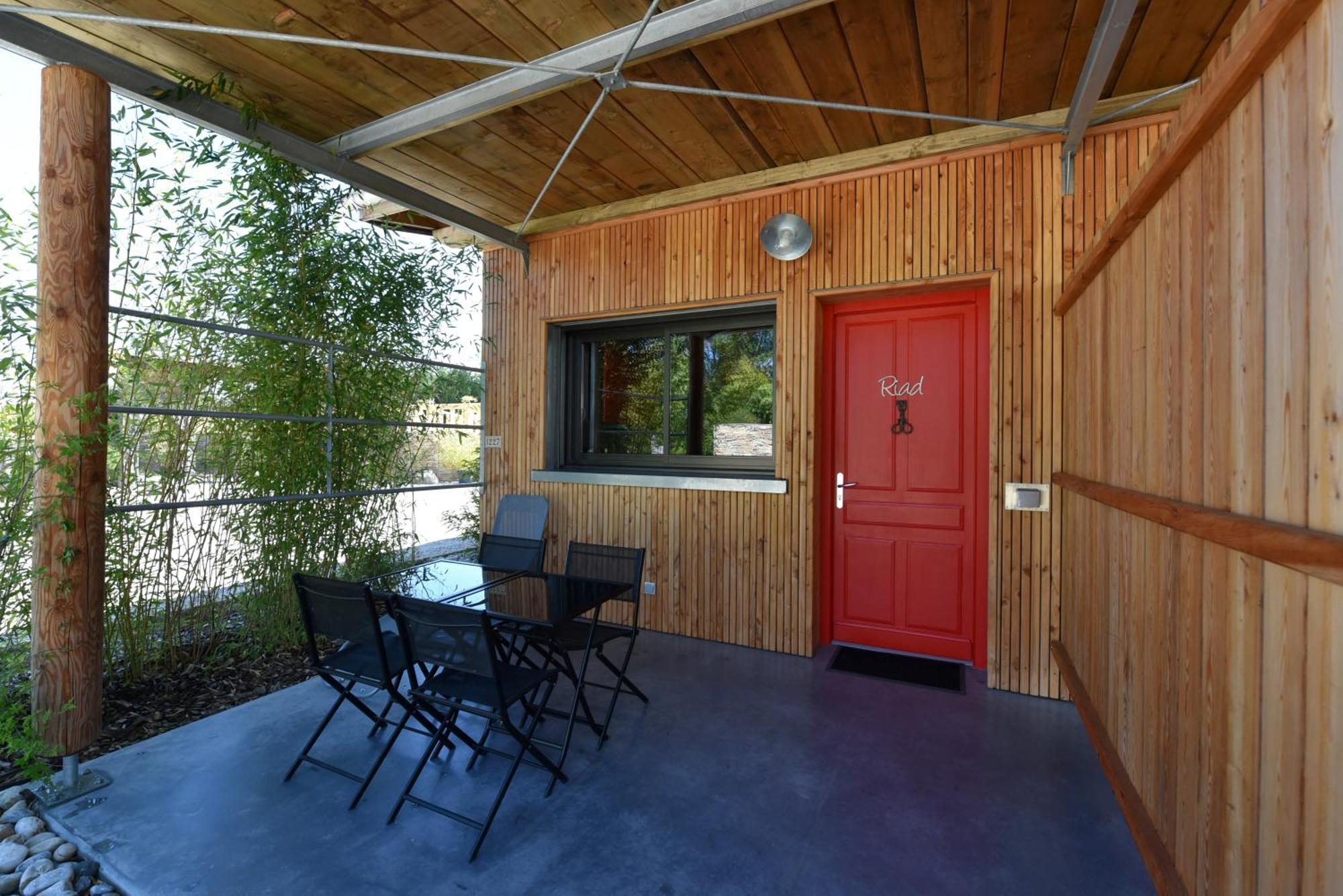 Les Chalets De Maramour Chazey-sur-Ain Exterior foto