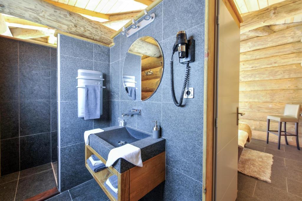Les Chalets De Maramour Chazey-sur-Ain Exterior foto